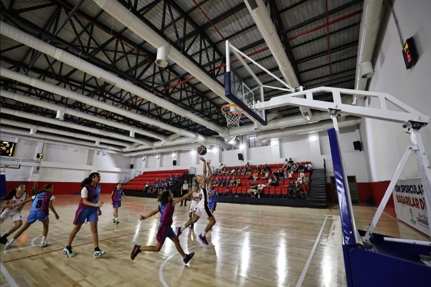 Denizli Büyükşehir Belediyesi 30 Ağustos Zafer Bayramı’nı futbol ve basketbol turnuvalarıyla kutluyor