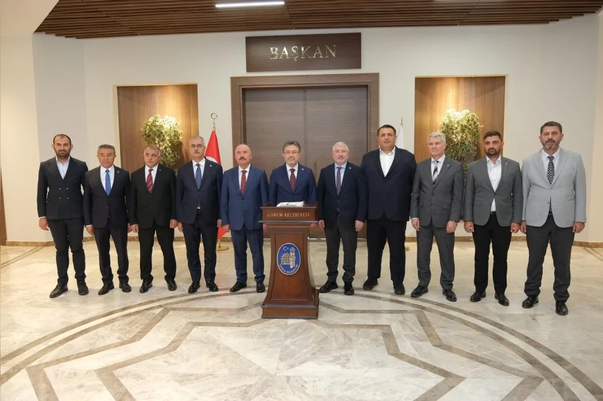 Bakan İbrahim Yumaklı Çorum Belediyesi’ni ziyaret etti, Başkan Aşgın yeni projeler için destek talep etti!