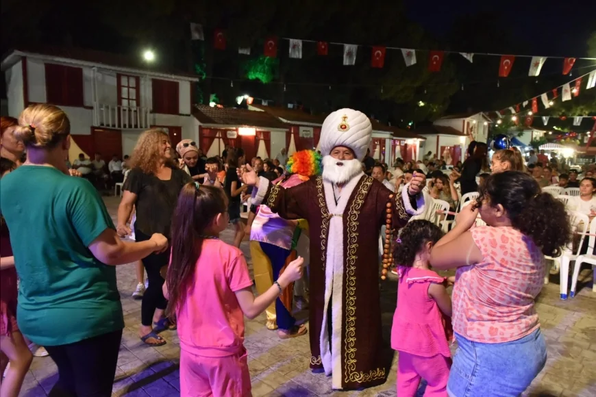 Konya kültürü Kepez’in 2. Uluslararası Kültür Festivali’nde sahne aldı