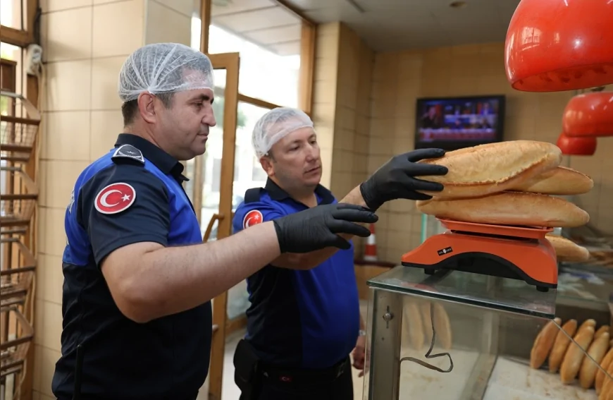 Şehzadeler’de zabıta ekipleri fırınlarda gramaj ve hijyen denetimi yaptı