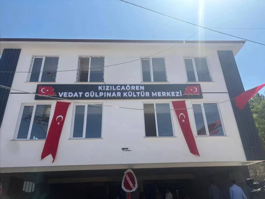 Tokat Reşadiye Kızılcaören’de Vedat Gülpınar Kültür Merkezi törenle açıldı, bölge halkı açılışa geniş katılım sağladı