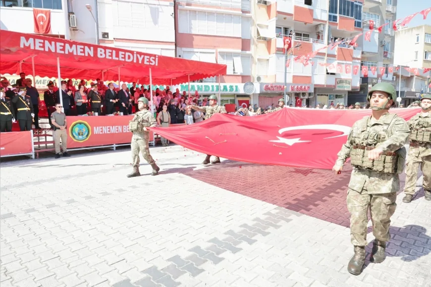 Menemen Belediye Başkanı Aydın Pehlivan: "Şanlı zaferimizi gururla kutluyoruz, gelecek nesillere taşıyacağız"