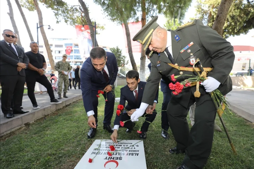 Narlıdere’de 30 Ağustos Zafer Bayramı törenlerle kutlandı, şehitler anıldı!