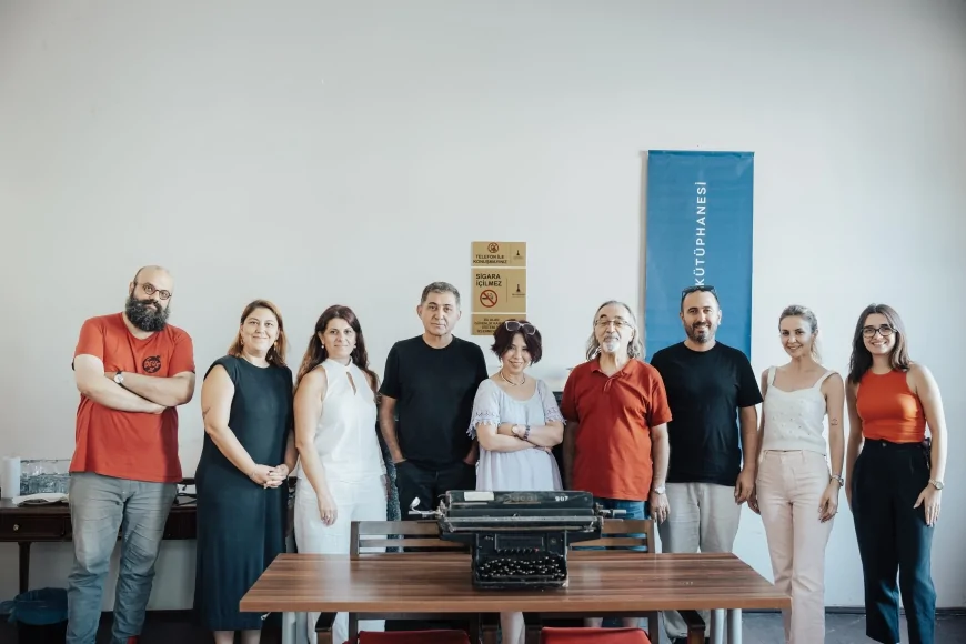 İzmir Edebiyat Festivali’nin “Yolculuk” temalı Şiir, Öykü ve Deneme Yarışması sonuçlandı: İşte ödül kazanan eserler