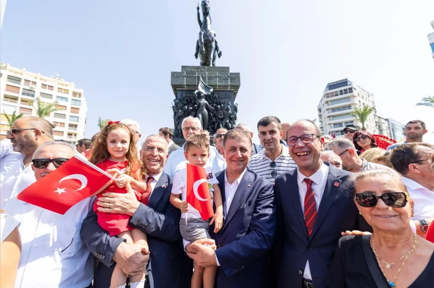 İzmir Büyükşehir Belediye Başkanı Cemil Tugay: “Bizi bölmek isteyenlere inat daha fazla birlikte olacağız”