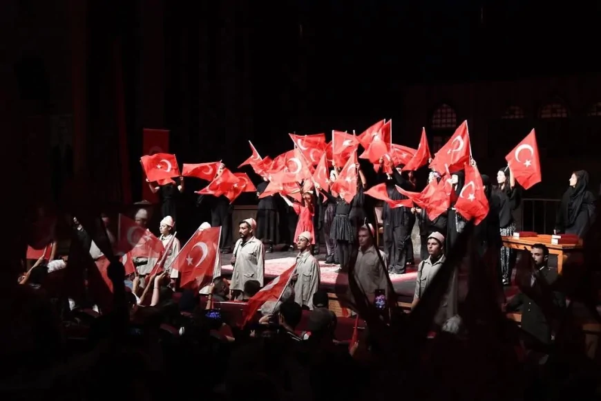 Pursaklar’da Zafer Bayramı 103. yıl dönümü İstiklal oyunu ile kutlandı