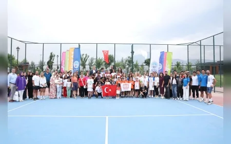Kayseri’de 30 Ağustos Zafer Bayramı Tenis Turnuvası büyük coşkuyla tamamlandı