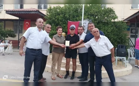 Antalya Kent Konseyi’nin Yaz Spor Merkezi sona erdi, 64 öğrenci katılım belgesi aldı