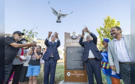 Kiraz’ın kurtuluş günü coşkuyla kutlandı, Mimar Ferdi Zeyrek Parkı ve Zübeyde Hanım Anne Evi açıldı