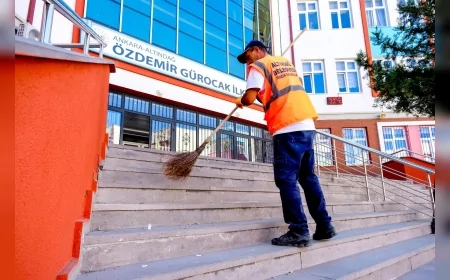 Altındağ’da okullar 8 Eylül’de başlayacak eğitim yılı için kapsamlı temizlikle hazırlandı