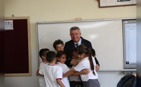 Güzelbahçe Belediyesi öğrenciler için çanta ve kırtasiye desteğini yeni eğitim yılında sürdürecek