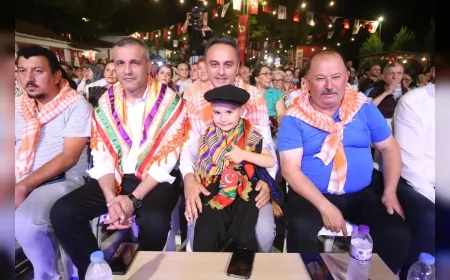 Kepez’in 2. Uluslararası Kültür Festivali’nde Yörük Gecesi türküler, keşkek ve oyunlarla renklendi