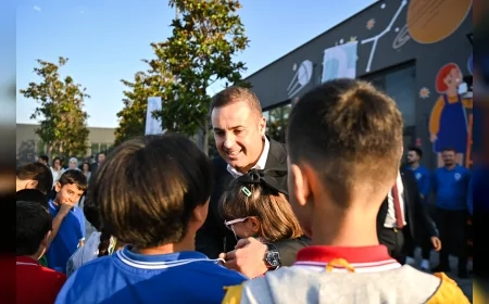 Balıkesir Büyükşehir Belediye Başkanı Ahmet Akın: "Her öğrenciye 1.000 TL kırtasiye desteğini ailelerin Yakın Kartlarına yatırdık"