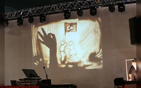 Kepez’in Uluslararası Kültür Festivali’nde düzenlenen “Aksaraylılar Gecesi”nde tarih, sanat ve müzik bir araya geldi