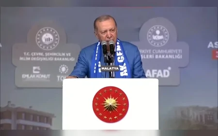 Malatya’da 300 bininci afet konutu için anahtar teslimi yapıldı: 13 ilde 304 bin 836 bağımsız bölüm, yılbaşında 453 bin hedefi.