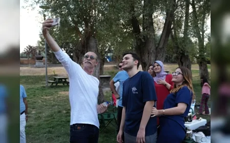 Etimesgut Belediye Başkanı Erdal Beşikcioğlu, özel gereksinimli vatandaşlarla Kazan’da düzenlenen piknikte buluştu