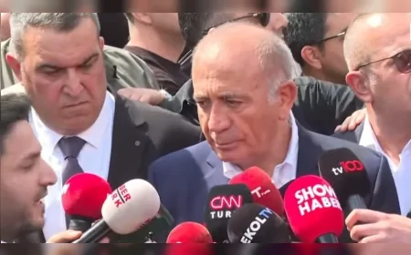 SON DAKİKA Gürsel Tekin: "Biz kayyum değiliz, baba ocağının kurumsal kimliğini koruyacağız"