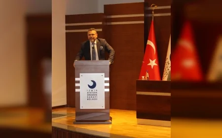 İzmir Atatürk OSB Başkanı Mustafa Karabağlı: "9 Eylül özgürlük, bağımsızlık ve kalkınmanın simgesidir"