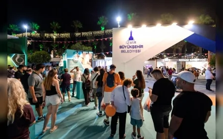 İzmir Enternasyonal Fuarı’nda Veteriner İşleri standı mama hediyeleri ve lemur besleme etkinliğiyle yoğun ilgi görüyor