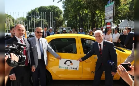 Yerli yazılımla geliştirilen “Bursa Taksi” uygulaması yollarda, vatandaşlar mahallelerindeki taksilere güvenle ulaşabilecek