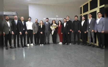 AK Parti Aydın İl Gençlik Kolları’ndan Başkan Özlem Çerçioğlu’na nezaket ziyareti