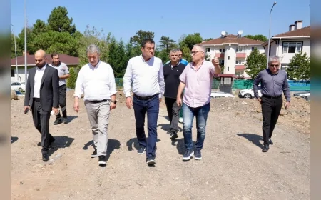 Başkan Fuat Köse, Prof. Dr. İlhan Özdemir Devlet Hastanesi çevresindeki düzenleme projeleri için incelemelerde bulundu