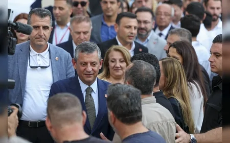 CHP Genel Başkanı Özgür Özel, Sancaktepe Belediyesi’nin toplu açılış ve temel atma törenine katıldı