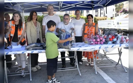 Kuşadası Belediyesi yeni eğitim yılında bin 500 öğrenciye kırtasiye desteği sağladı