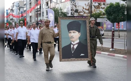 Kemalpaşa’nın düşman işgalinden kurtuluşunun 103’üncü yılı kortej yürüyüşü ve resmi törenlerle kutlandı