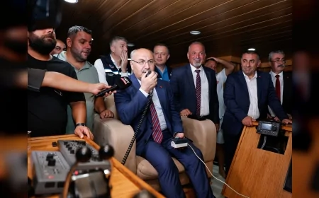 Vali Yavuz Selim Köşger: “Karataş Akdeniz’in en büyük balıkçı filosuna sahip limanıdır”