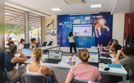 Balçova Belediyesi’nden kadınlara dijital güçlenme programı: “Kadınlar Dijitalde Parlıyor” projesi başladı