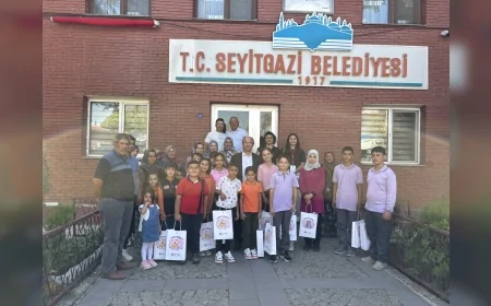 Eskişehir Büyükşehir kırsal ilçelerdeki ilkokul öğrencilerine kırtasiye desteği başlattı