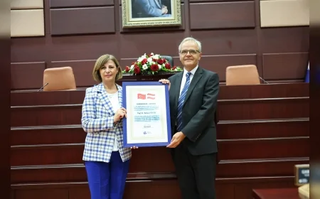 Prof. Dr. Reinhard Resch’e Eskişehir Büyükşehir Belediyesi’nden Fahri Hemşehrilik Beratı