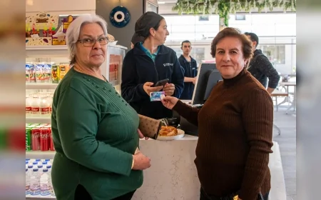 Kuşadası’nda 20 ayda 53 bini aşkın kişiye ulaşan Adalı Kart indirim ağı genişliyor