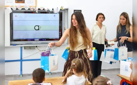 Çeşme Belediyesi ilkokula başlayan öğrencilere kırtasiye desteği sağladı