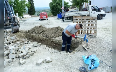Şehzadeler Belediyesi Kalemli Mahallesi’nde çiftçilere 10 tonluk tarımsal su tankı desteği sağladı