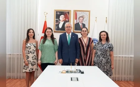 Ege Üniversitesi bilim ekibi HIV enfeksiyonunun erken tanısı için 3D baskılı nanobiyosensör geliştirecek