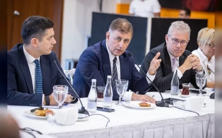 İzmir Büyükşehir Belediye Başkanı Cemil Tugay: "Enerjiden dijital göçebeliğe kadar her alanda İzmir’in öncü olması için çalışıyoruz"