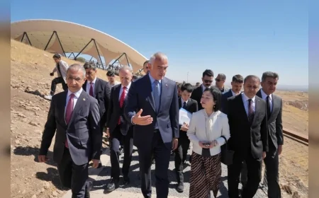 Bakan Mehmet Nuri Ersoy: "Göbeklitepe’de bulunan insan heykeli Neolitik Çağ’ın inanç dünyasına ışık tutacak"