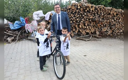 Nilüfer Belediyesi minik Hamza’nın bisiklet hayalini gerçekleştirdi