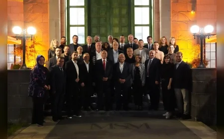 Memduh Büyükkılıç KEPSAŞ buluşmasında bayilerle enerji sektörünün geleceğini değerlendirdi