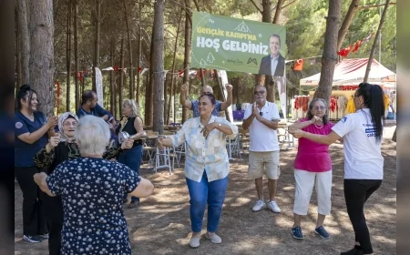 Mersin Büyükşehir’den Alzheimer hastaları için Tarsus Gençlik Kampı’nda farkındalık etkinliği