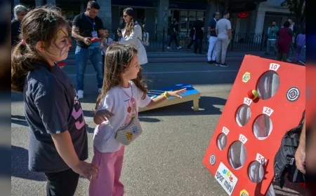 Bursa’da Heykel Atatürk Caddesi çocuklara bırakıldı, kahkahalarla doldu
