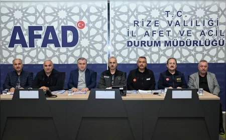 Ulaştırma ve Altyapı Bakanı Abdulkadir Uraloğlu: "31 köy yolunu açtık, 2 köy yolu kapalı durumda"