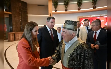 Başkan Vekili Büşra Özdemir: "Her zaman esnafımızın ve sanatkârlarımızın yanındayız"