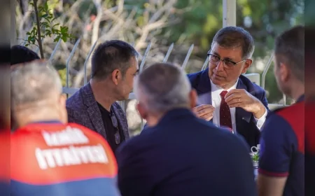 İzmir Büyükşehir Belediye Başkanı Cemil Tugay: "İtfaiyecilerin özverili çalışmaları kente değer katıyor"