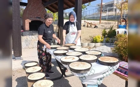 Nilüfer’de kadınlar İrfaniye buluşmasında ekmek pişirip dayanışmayı güçlendirdi