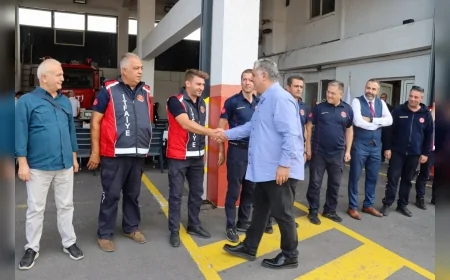 Yalova Belediye Başkanı Mehmet Gürel: "İtfaiye teşkilatının fedakârlığı büyük bir takdiri hak ediyor"