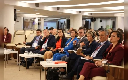 Eskişehir Büyükşehir Belediye Başkanı Ayşe Ünlüce: "Katılımcı ve şeffaf yönetim toplumda güven oluşturur"