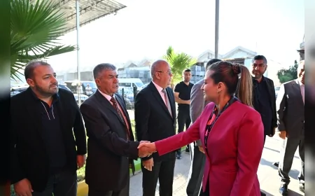 Başkan Vekili Büşra Özdemir: "Hal esnafı ve üreticimizin yanında olmaya devam edeceğiz"